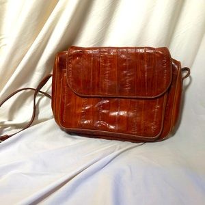 Vintage leather shoulder bag